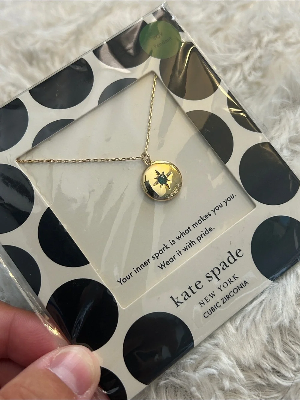 NWT $68 kate spade The Color Spark Collection Green Joy Medallion Necklace